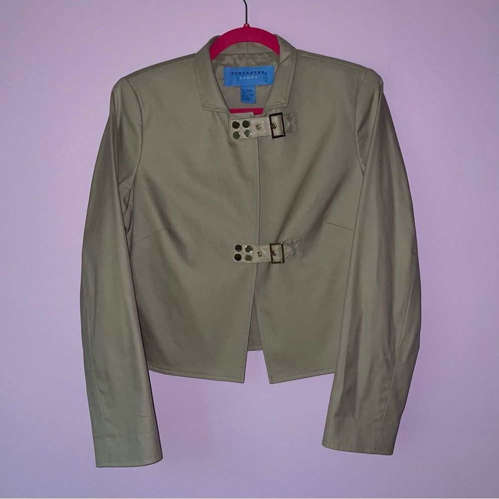 Doncaster Sport Size 8 Blazer Tan Collar Buckle Front Jacket